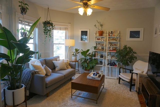 121 Albion St 2, Somerville, MA 02144
