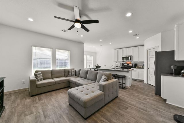 7834 Golden Rubia Lane, Rosharon, TX 77583