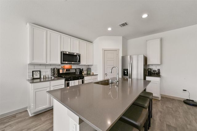 7834 Golden Rubia Lane, Rosharon, TX 77583