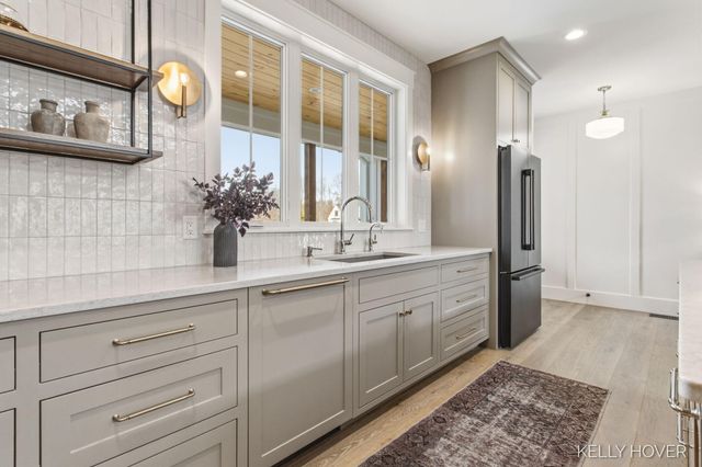 402 Ottogan Hills Court, Jamestown Twp, MI 49323