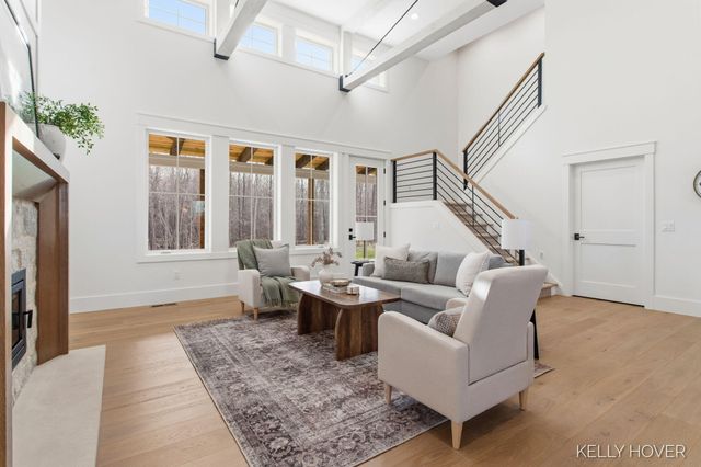 402 Ottogan Hills Court, Jamestown Twp, MI 49323