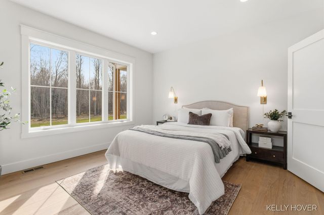 402 Ottogan Hills Court, Jamestown Twp, MI 49323