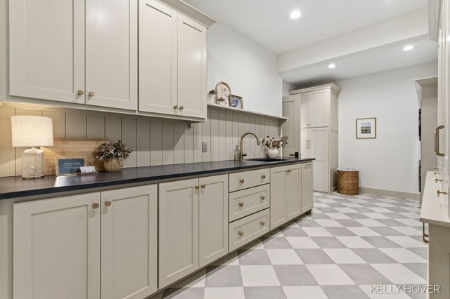 402 Ottogan Hills Court, Jamestown Twp, MI 49323