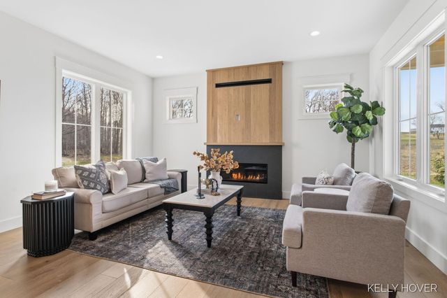 402 Ottogan Hills Court, Jamestown Twp, MI 49323