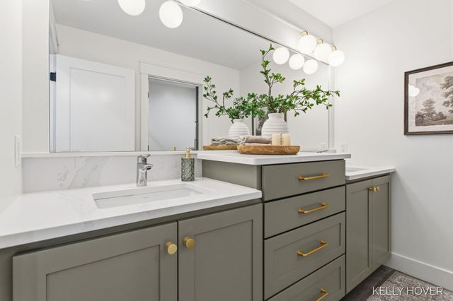 402 Ottogan Hills Court, Jamestown Twp, MI 49323