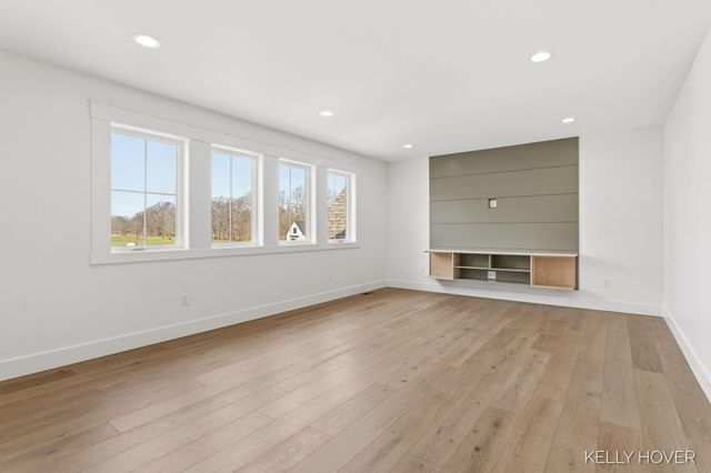 402 Ottogan Hills Court, Jamestown Twp, MI 49323