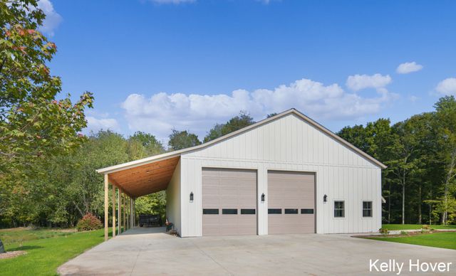 402 Ottogan Hills Court, Jamestown Twp, MI 49323