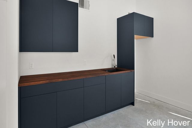 402 Ottogan Hills Court, Jamestown Twp, MI 49323