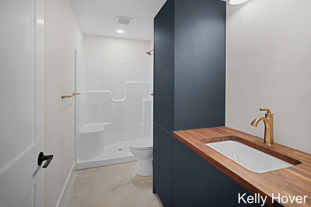 402 Ottogan Hills Court, Jamestown Twp, MI 49323