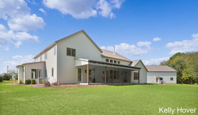 402 Ottogan Hills Court, Jamestown Twp, MI 49323