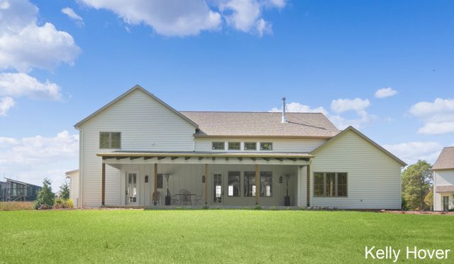 402 Ottogan Hills Court, Jamestown Twp, MI 49323