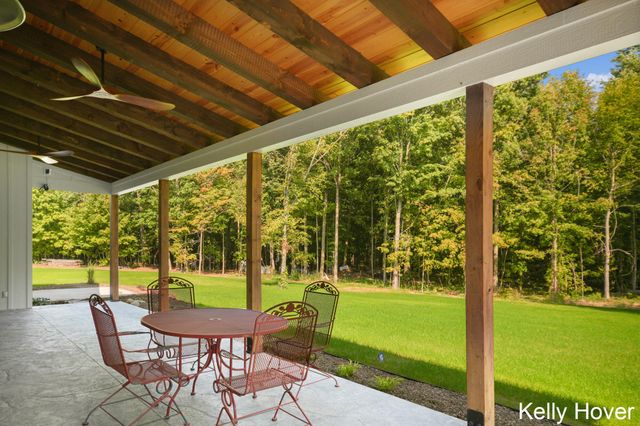 402 Ottogan Hills Court, Jamestown Twp, MI 49323