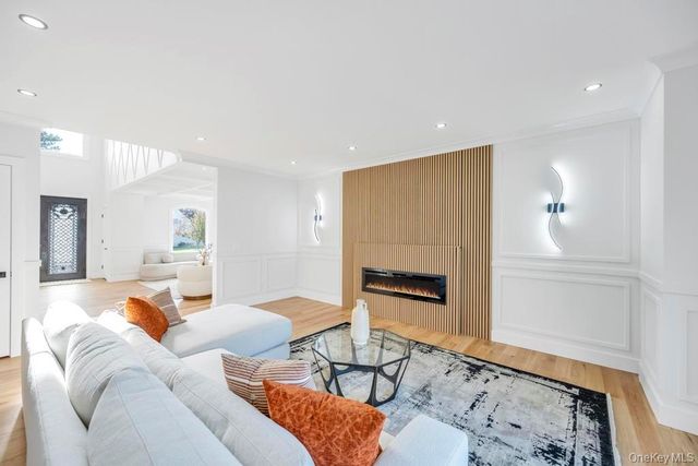 41 Coachman Lane, Levittown, NY 11756