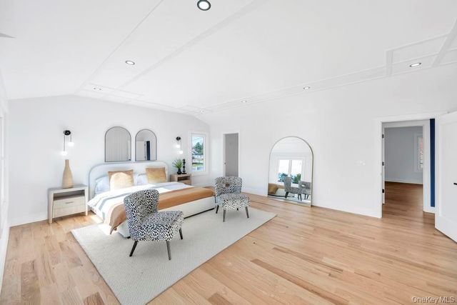 41 Coachman Lane, Levittown, NY 11756