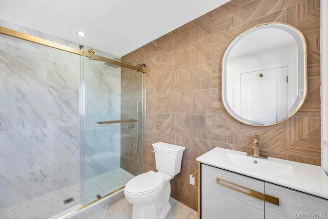 41 Coachman Lane, Levittown, NY 11756