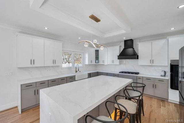 41 Coachman Lane, Levittown, NY 11756