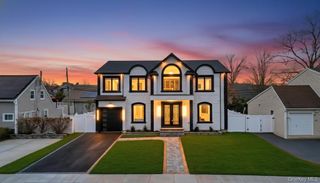 41 Coachman Lane, Levittown, NY 11756