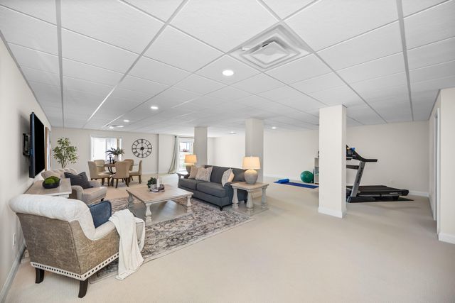 3247 Brackley Drive, Ann Arbor, MI 48105