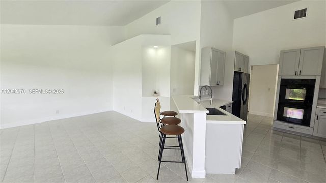 10320 Guatemala St -, Cooper City, FL 33026