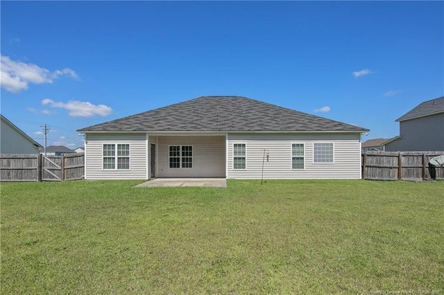 132 Pilot Avenue, Raeford, NC 28376