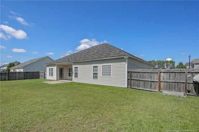 132 Pilot Avenue, Raeford, NC 28376