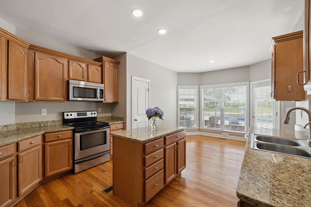 210 Whispering Brook Drive, Nicholasville, KY 40356