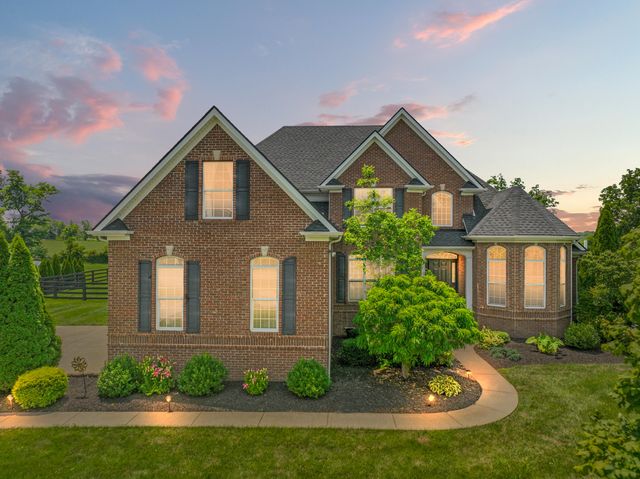 210 Whispering Brook Drive, Nicholasville, KY 40356