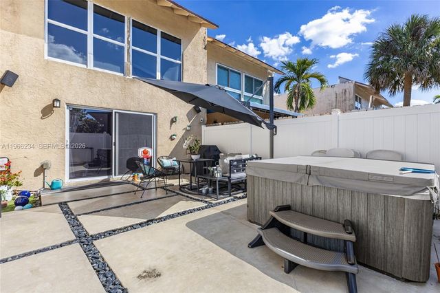 8216 SW 103rd Ave, Miami, FL 33173