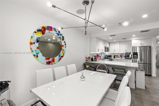 8216 SW 103rd Ave, Miami, FL 33173