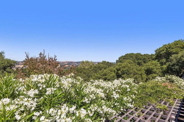 271 271 Monte Vista Ridge, Orinda, CA 94563