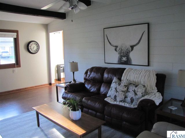 1565 Commerce Drive, North Mankato, MN 56003