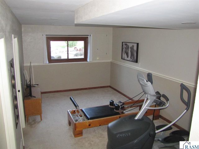 1565 Commerce Drive, North Mankato, MN 56003