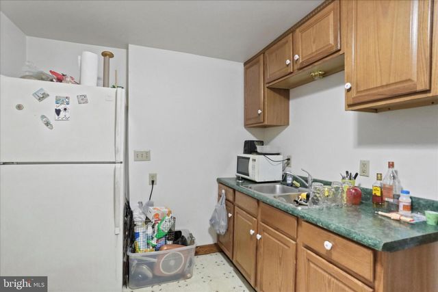 20 E E MADISON STREET, Greencastle, PA 17225