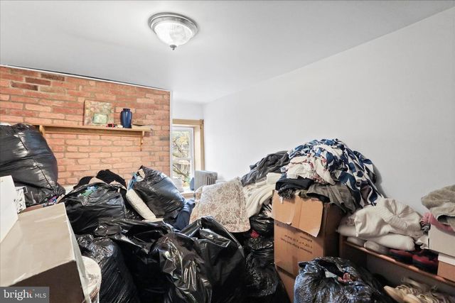 20 E E MADISON STREET, Greencastle, PA 17225