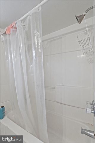 20 E E MADISON STREET, Greencastle, PA 17225