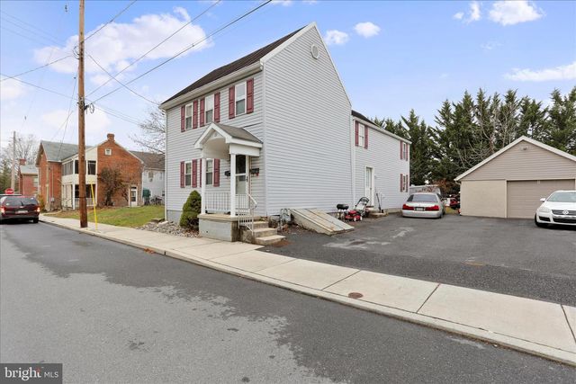 20 E E MADISON STREET, Greencastle, PA 17225
