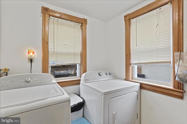 20 E E MADISON STREET, Greencastle, PA 17225