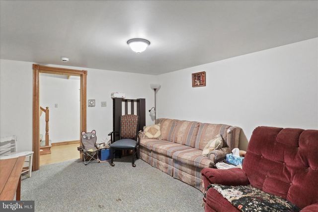 20 E E MADISON STREET, Greencastle, PA 17225