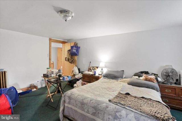 20 E E MADISON STREET, Greencastle, PA 17225