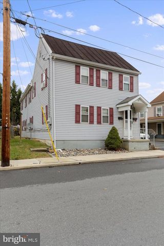 20 E E MADISON STREET, Greencastle, PA 17225