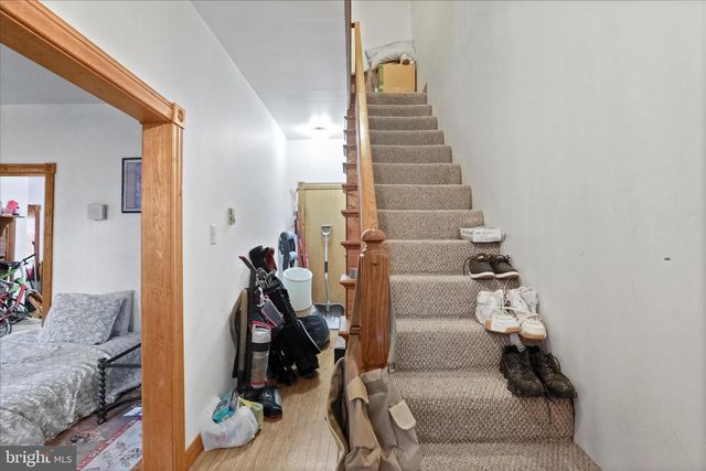 20 E E MADISON STREET, Greencastle, PA 17225