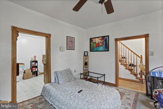 20 E E MADISON STREET, Greencastle, PA 17225