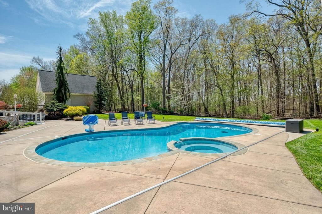 Image 110 of property listing at 1216 BLUEBIRD CT W, Bel Air, MD 21015