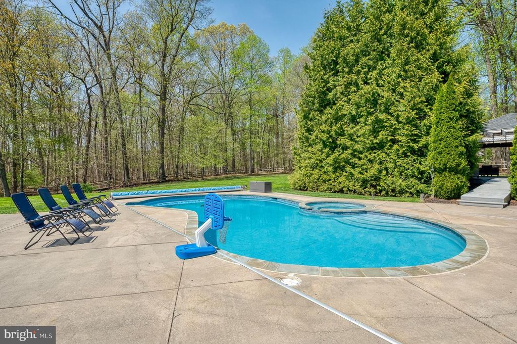 Image 112 of property listing at 1216 BLUEBIRD CT W, Bel Air, MD 21015