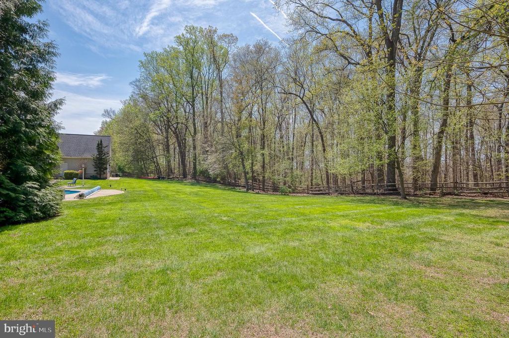 Image 122 of property listing at 1216 BLUEBIRD CT W, Bel Air, MD 21015