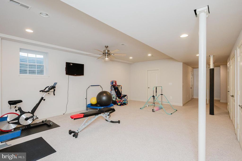 Image 70 of property listing at 1216 BLUEBIRD CT W, Bel Air, MD 21015