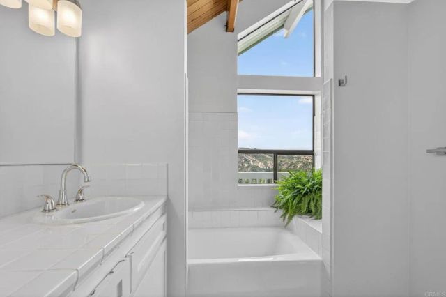 14621 Woods Valley Road, Valley Center, CA 92082