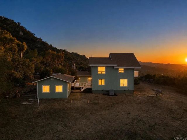 14621 Woods Valley Road, Valley Center, CA 92082