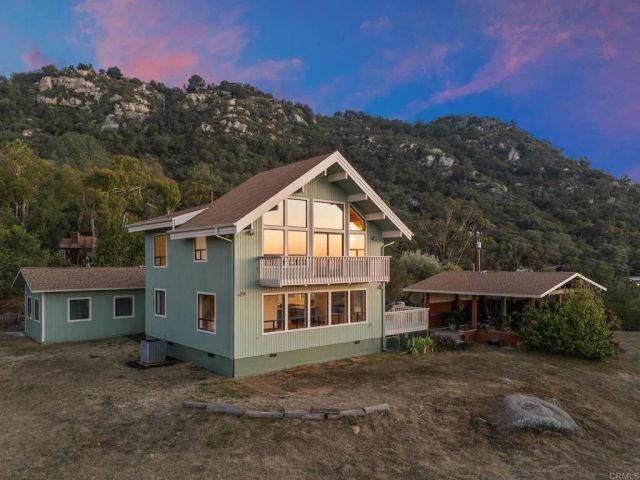 14621 Woods Valley Road, Valley Center, CA 92082