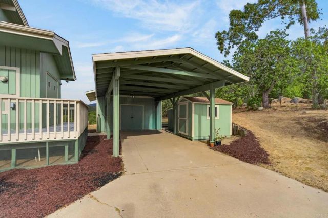 14621 Woods Valley Road, Valley Center, CA 92082